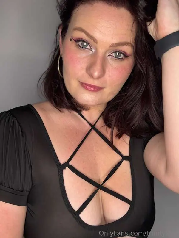 You ready for 7 naughty Videos this week? 😈 check your DMs f..