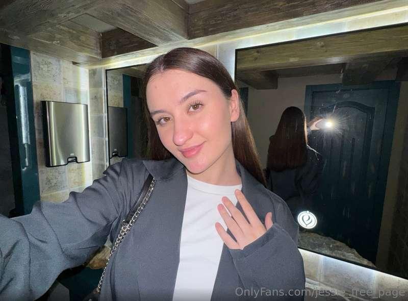 Hey there🤗! I’m Polina @polina_p, and I love experiencing li..