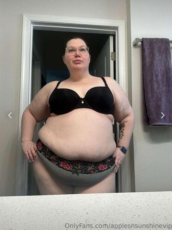 Cum join me on my VIP page, @applesnsunshinevip

Enjoy uncen..