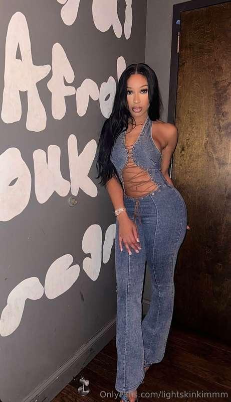 **Do I look pretty in denim babe?** Just wait til you see it..