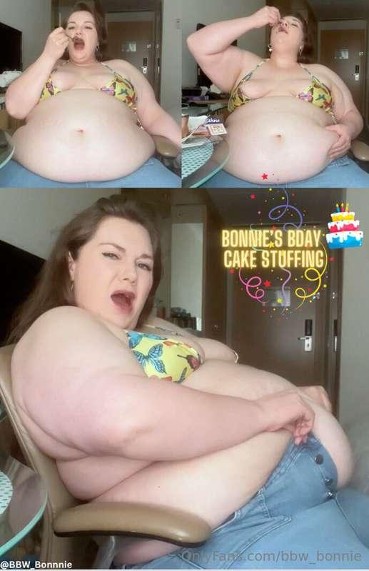 Stay subbed to see these HOT updates next month!🥵🥵🥵