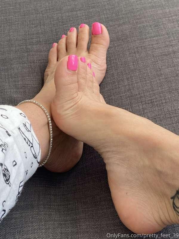 pretty_feet_39 image #0