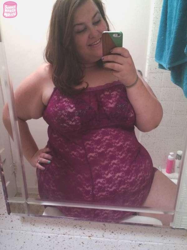 2015 Flashback to when my belly started laying on the sink m..