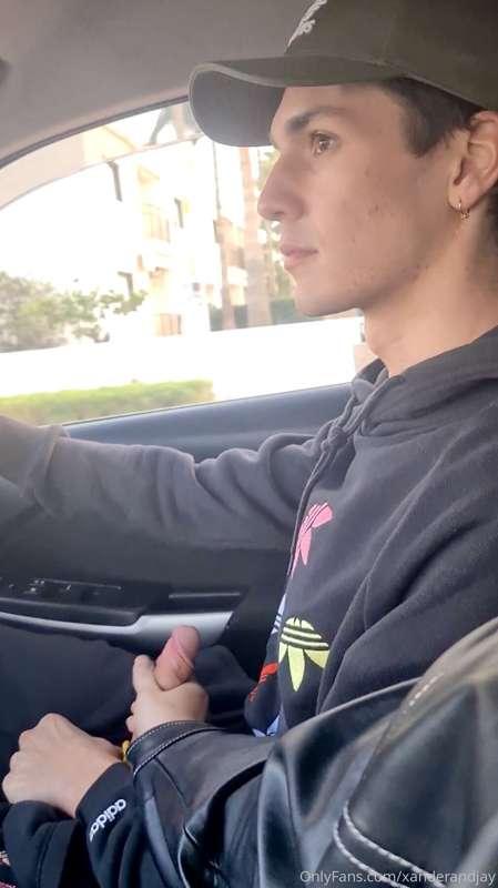 Me and Jay jerking each other off while I drive 😉