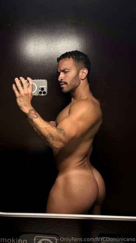 Today was leg day at the gym….i love how little my dick gets..