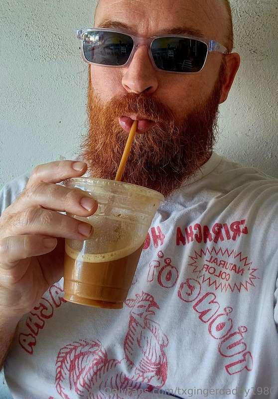 Look at that happy stoned ginger motherfucker enjoying his i..