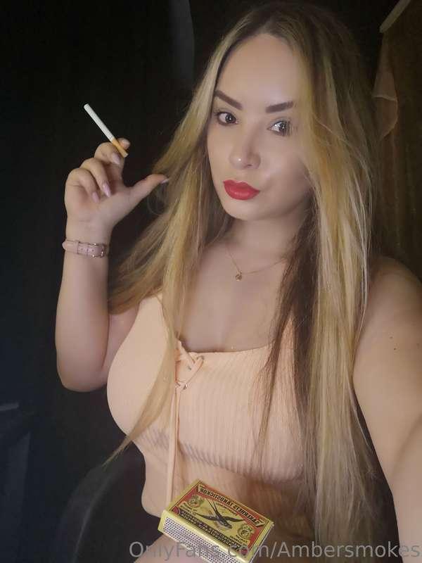 ambersmokes image #0