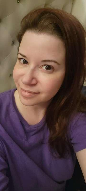 Here's a couple no makeup selfies