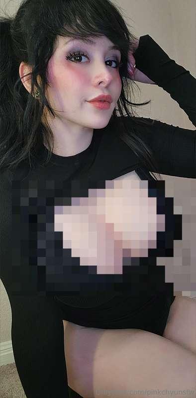 let me know when you wanna have a little fun (*^^*)♡