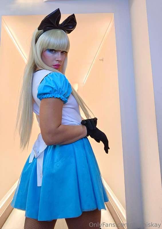 Follow me to wonderland? ✨