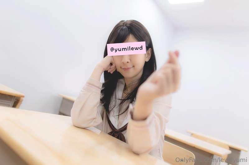 lewdyumi image #3