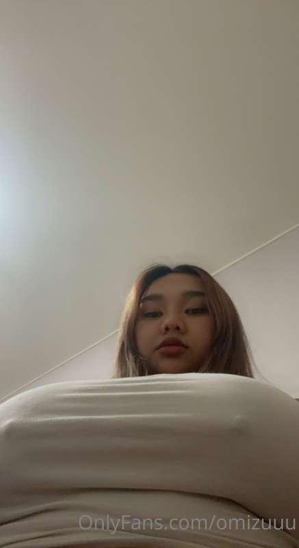 cant see u, my boobs got so big 🥺