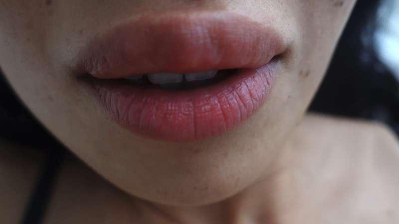 Pounding and licking