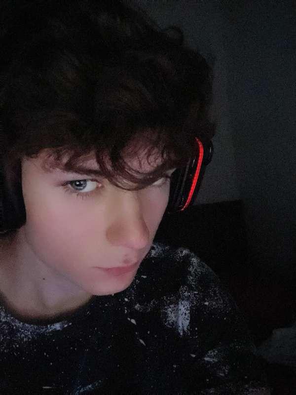face reveal 2 ??