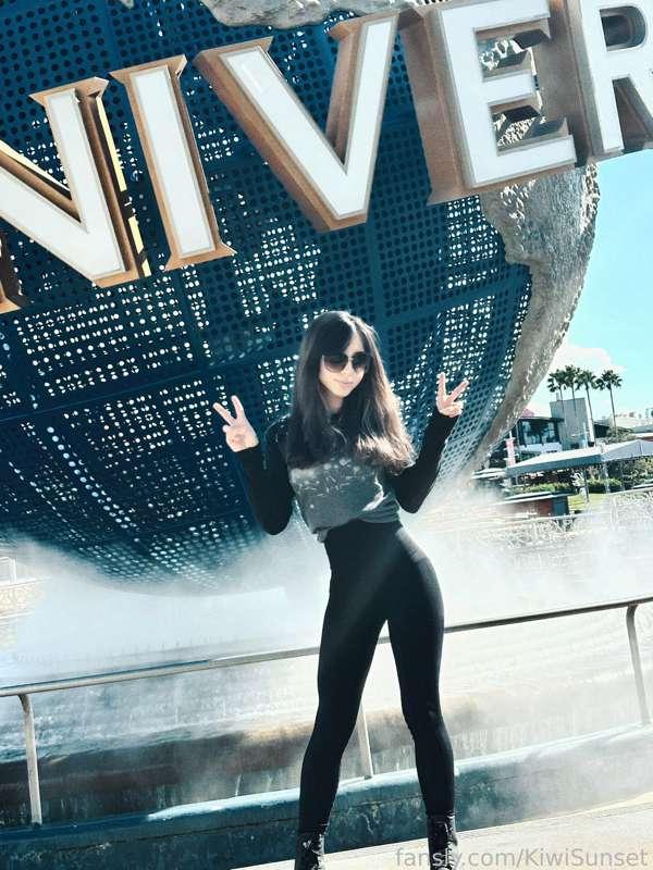 hey all! been locked out of my acc for like 3 days now because my phone was fucky and wasn’t receiving my authentication codes!! 🤦‍♀️ in the meantime tho I was at universal, had a blast with some family and at Halloween horror nights :) happy to finally be logged in again!! how’re you all :D swipe for a surprise btw hehe