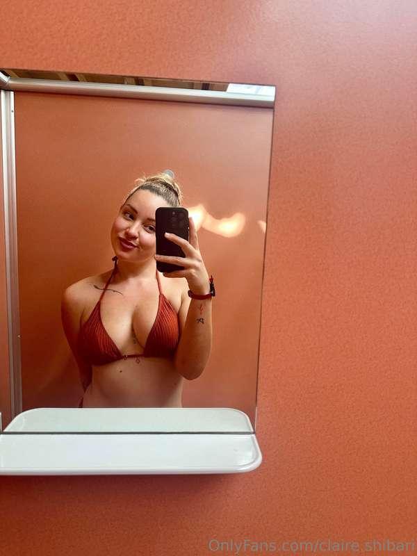 Wetten du würdest vergessen das wir eigentlich ins Wasser wo..