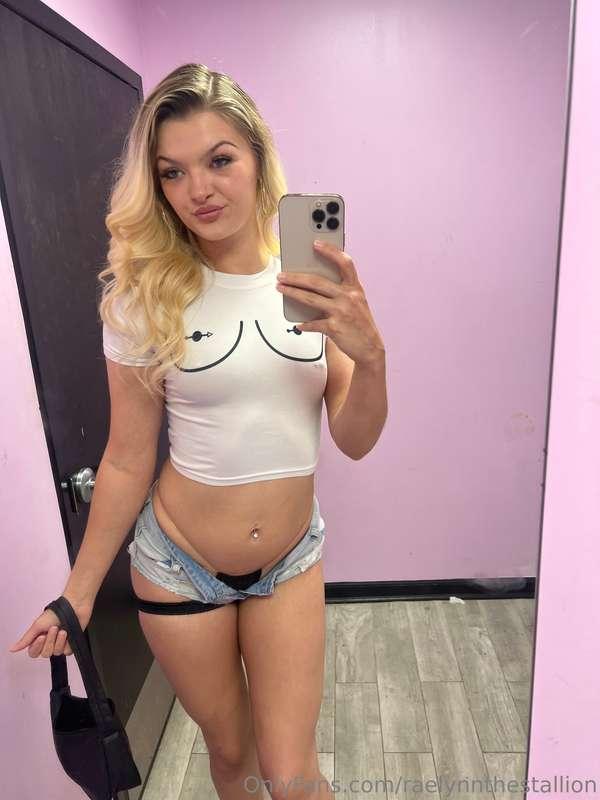 Some selfies in the vault 🥳