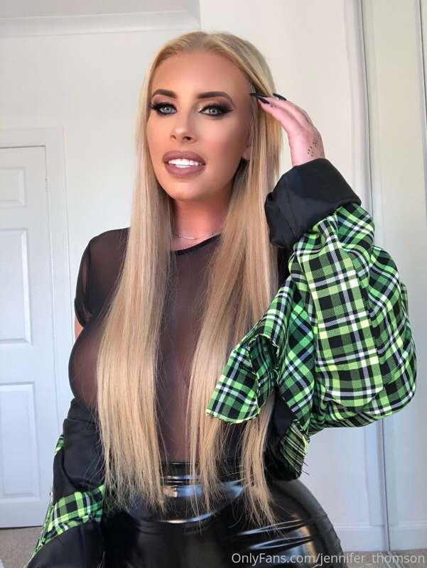 Can you guess what’s under my skirt?? Apart from my pussy & ..