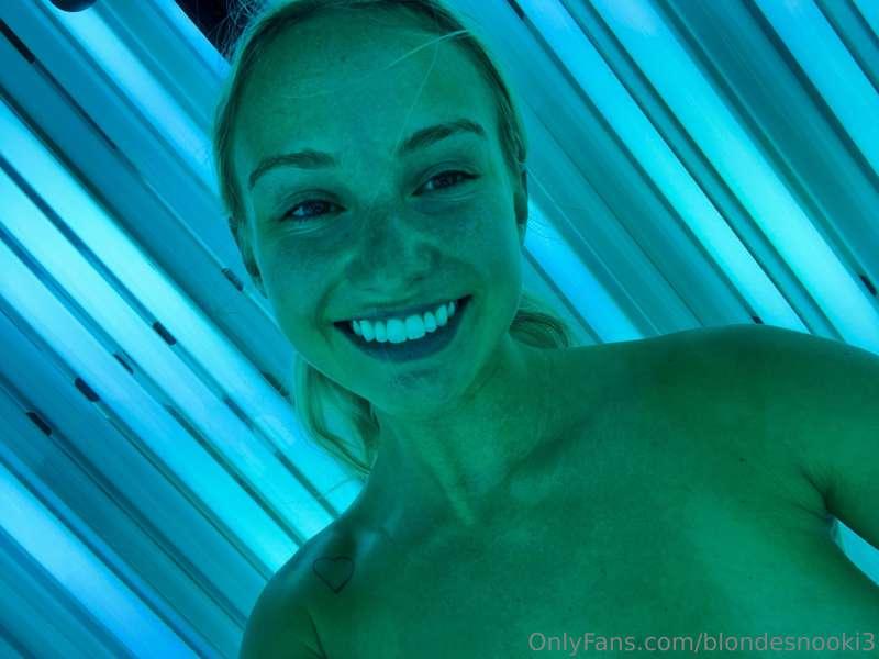 blondesnooki3 image #0