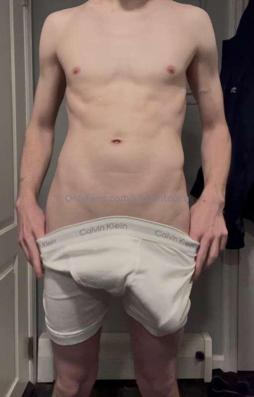 Some more screenshots from when I was trying on new underwea..