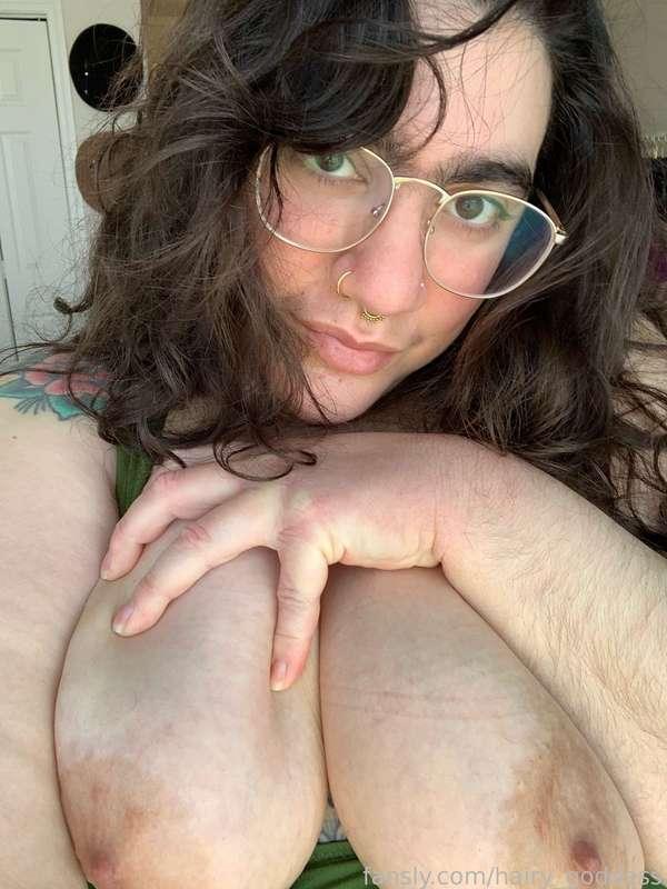 hairy_goddess image #0