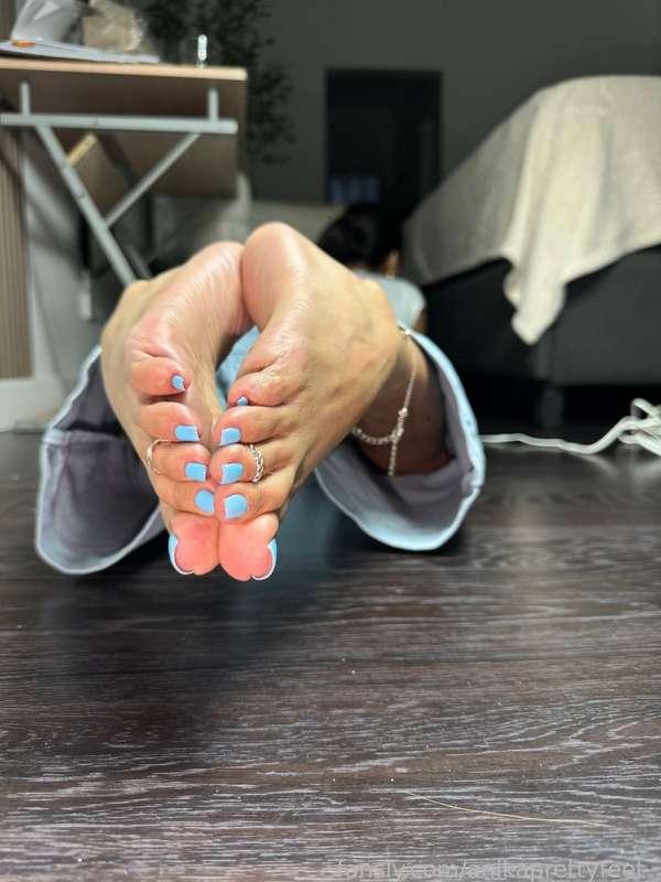 anikaprettyfeet_ image #4