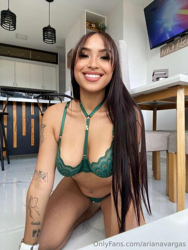 Discover Sarah— petite Latina from Peru, living in New Orlea..