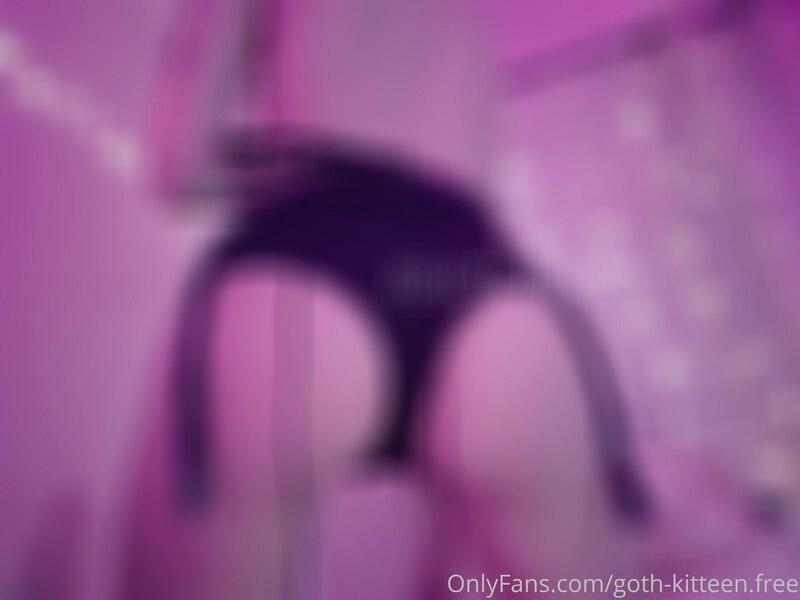 Hi baby♡ hows your Friday going? I'm sending you this hot ? ..