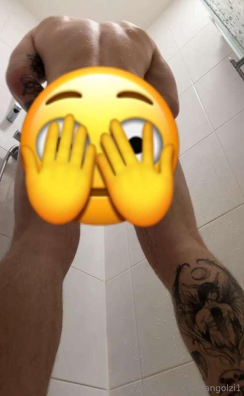 bottom to top view of my 🍑