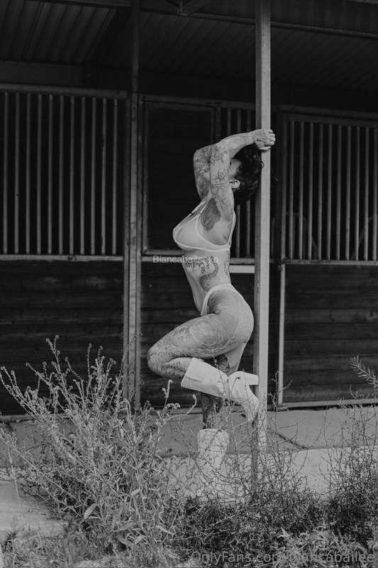 Ever wanted a video just for you? Now’s your chance… DM me 💬..