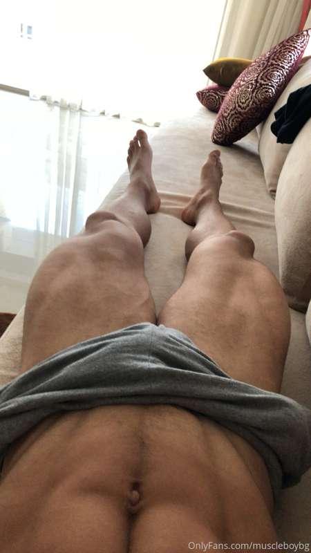 Come lick me all over! 👅👅