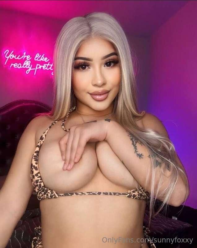 𝐒𝐮𝐛 𝐟𝐫𝐞𝐞 👉 @latinabratt69 Her Brazilian ass loves to bounce ..