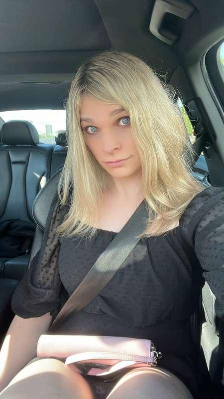 Passenger princess 👸 🩷  Hope you don’t look up my dress