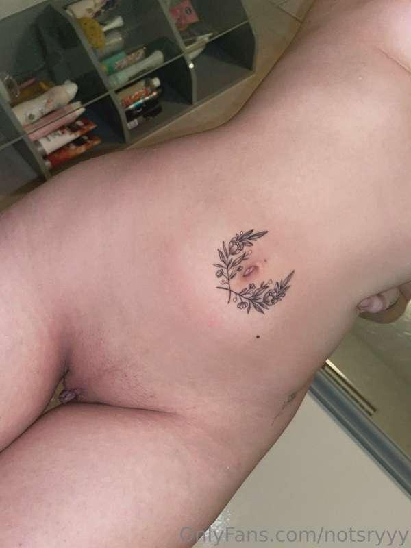 Up close and personal😏