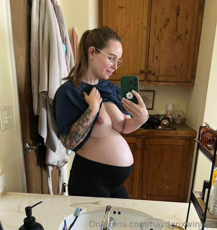 Can’t believe I’m almost done!! Only 9 weeks left to go 🥰