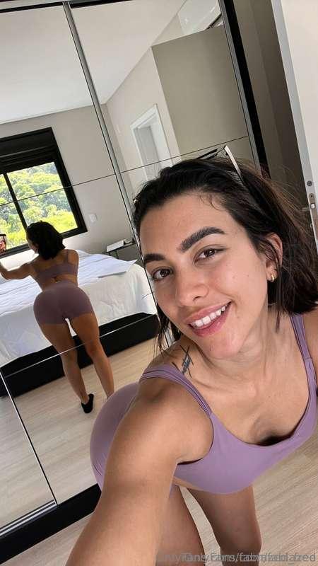 Let's spend this weekend together ? ❤️💋