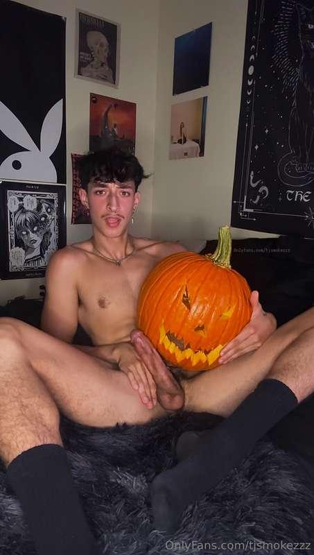 I can’t say I don’t love Halloween it gives me even more rea..