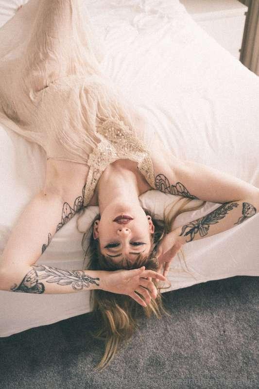 laceandleashesallin image #1