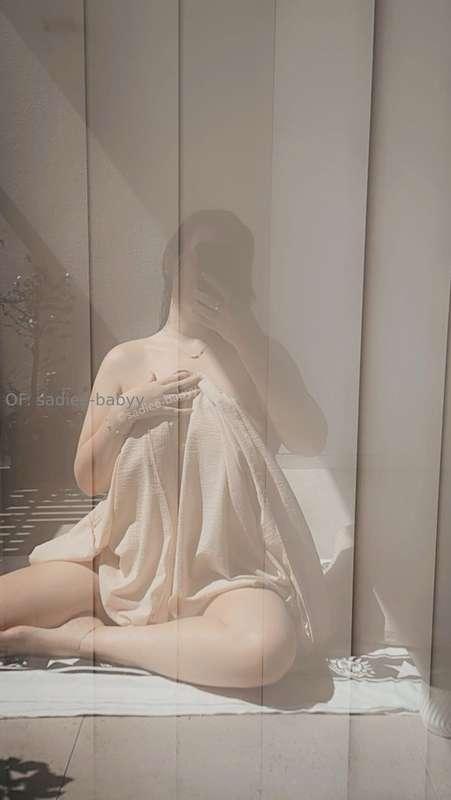 Want to unlock daily NSFW content? Over 3500 videos + photos..