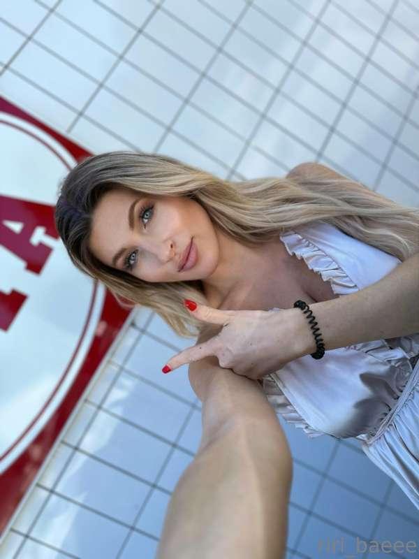 Gib mir ein „ 𝐀“ ♥️
Gib mir ein „ 𝐕“
Gib mir ein „ 𝐈“ 🏁
Gib ..