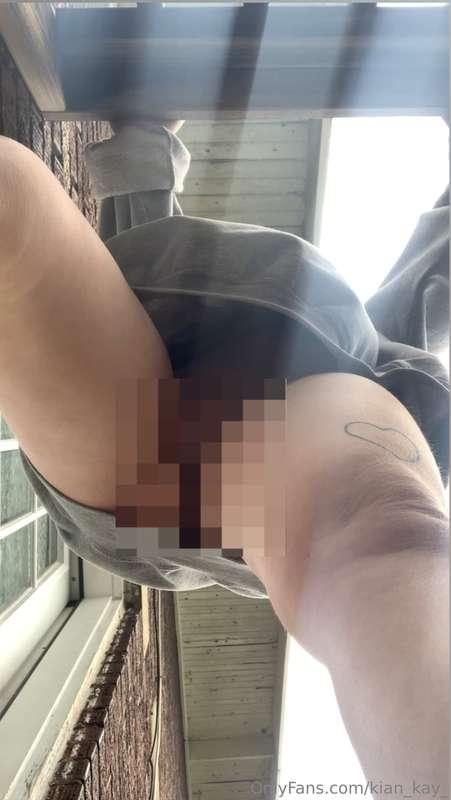 Uncensored on my other page 😘
