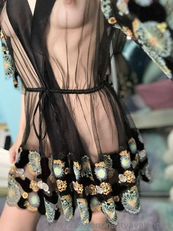 Swipe right to swipe away my robe… and click ~like~ if you t..