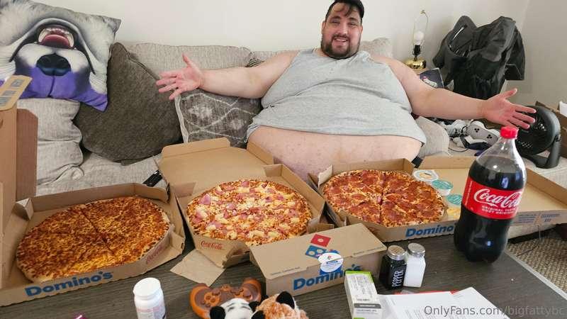 Did someone say Pizza Time? mmmm gonna stuff my fat face!