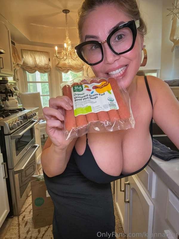 hotdogs for dinner... unless your dick's is an option! 😈