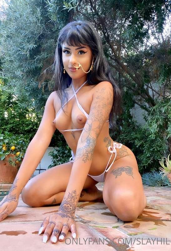 Like if my titties look suckable 🤭