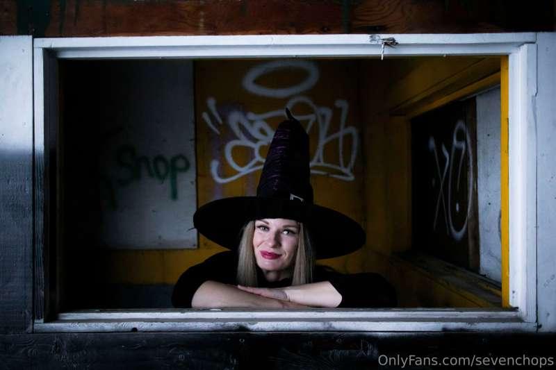 If you’re new to my page and you like at least 15 of my phot..