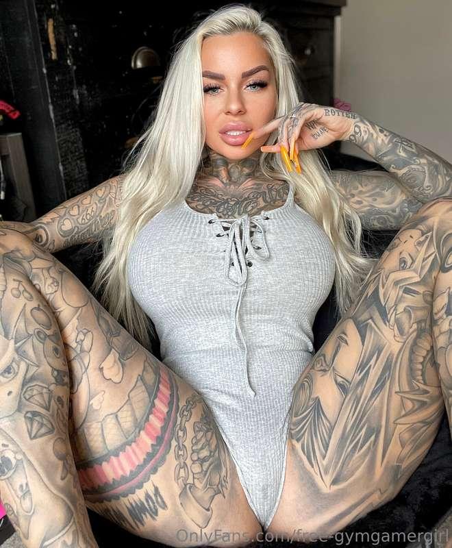 Are you a morning person who likes to fuck ??😈