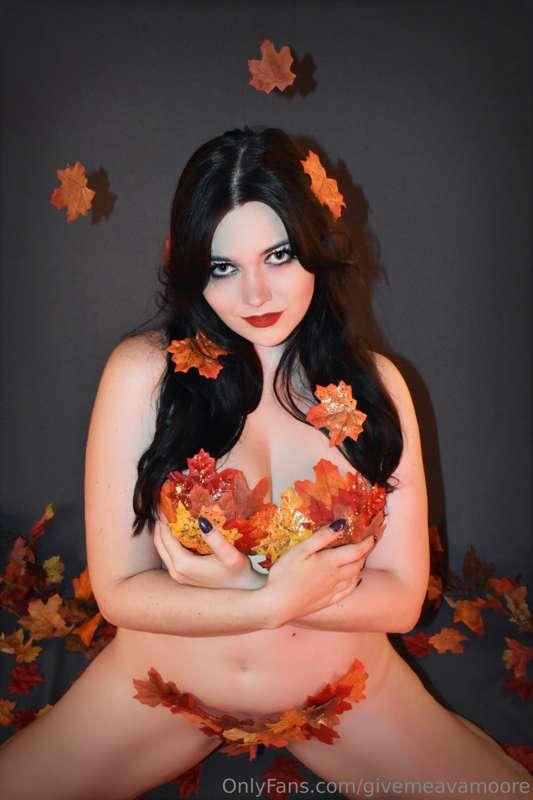 And by that im mean handcuffs 😈