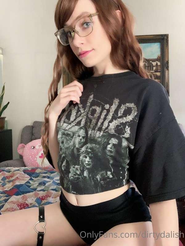 Cute lil alt gf :3 ready for you to use my tight holes!!! 😇