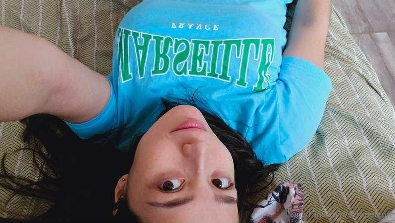 turn your phone around🙈 I turn your world upside down